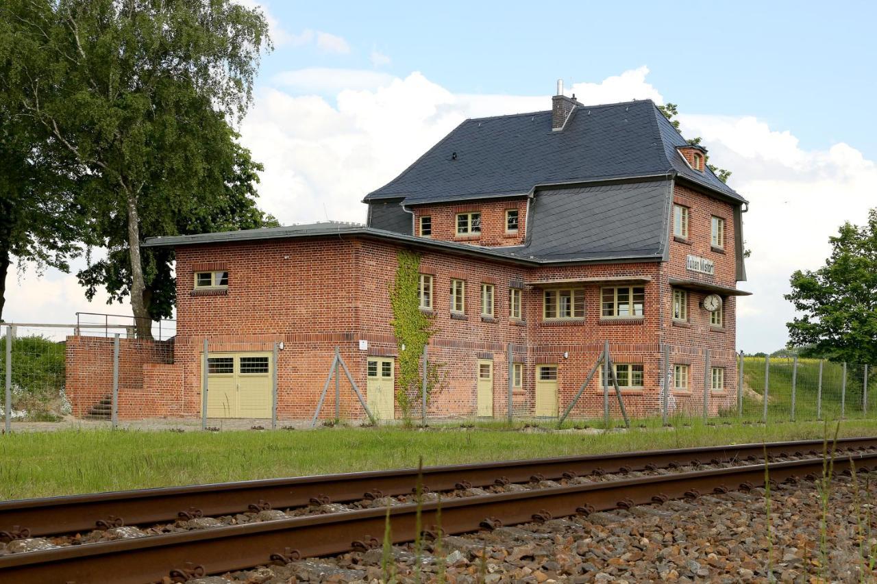 Bahnhof Hohen Mistorf Leilighet Eksteriør bilde